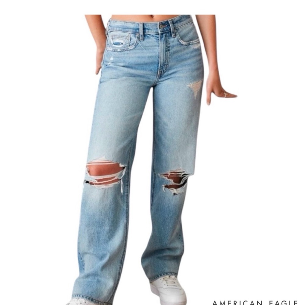 American Eagle Outfitters low rise baggy size 4